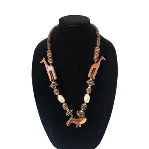 Vintage Safaris Lightweight Bold Wood Beads & Mother of Pearl Necklace 29"
